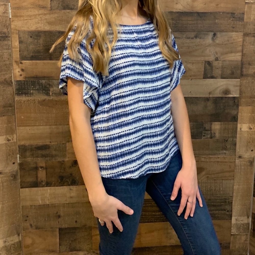 Blue and white flowy shirt Old Navy